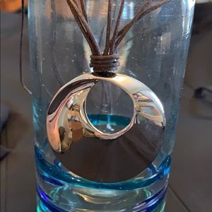 Cookie lee pennant necklace leather silver